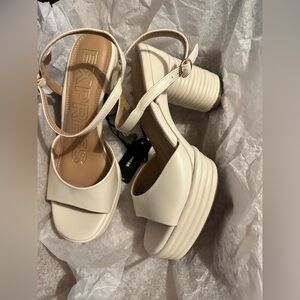 Express Women's Elegant Cream Heels
